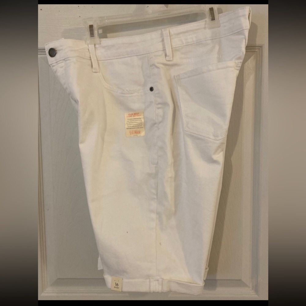 St. John’s Bay Bermuda Shorts 
Size 16 - Picture 3 of 11